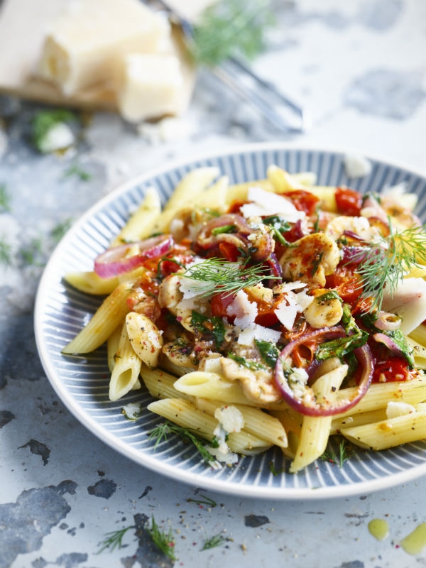 Pasta met spinazie en zongedroogde tomaatjes uit De flexikok 2 van Veerle De Brabanter